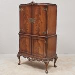 1597 8257 BAR CABINET